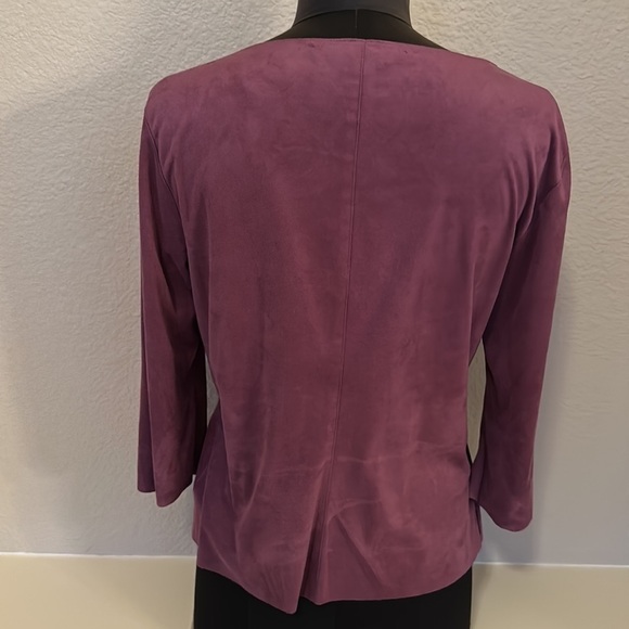 Max Studio Ultrasuede vneck top size M - Picture 5 of 6